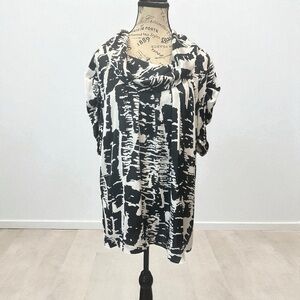 BCBGMaxAzria Abstract Blouse